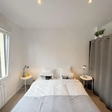 Сasa de vacaciones Le Cocon, De 30m2 Avec Jardin Et Parking Privatifs Pres De Paris Et Fontenay-sous-Bois