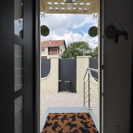 Сasa de vacaciones Le Cocon, De 30m2 Avec Jardin Et Parking Privatifs Pres De Paris Et